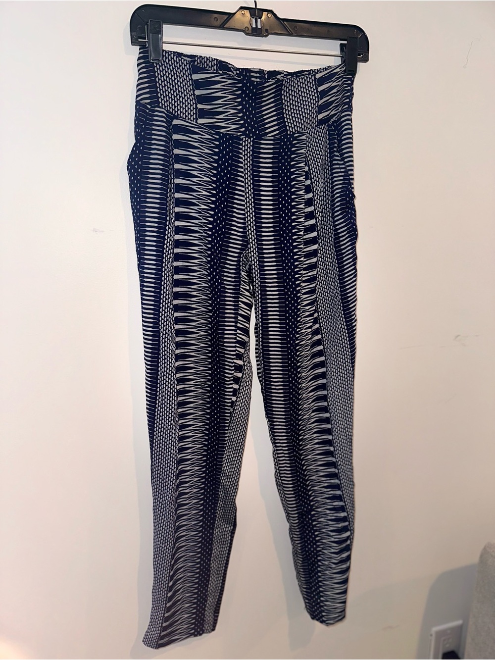 Freestyle Revolution Navy and White Geometric Straight-Leg Pants